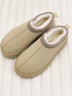 Women’s Cozy Faux-Shearling Slip-On Ankle Booties in Beige